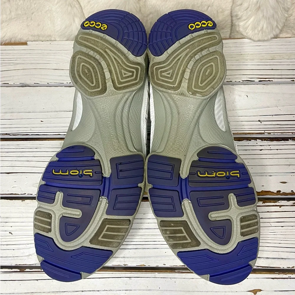 CLEAN Size 41 10-10.5 ECCO Biom Core Trainer‎ Performance Shoes White